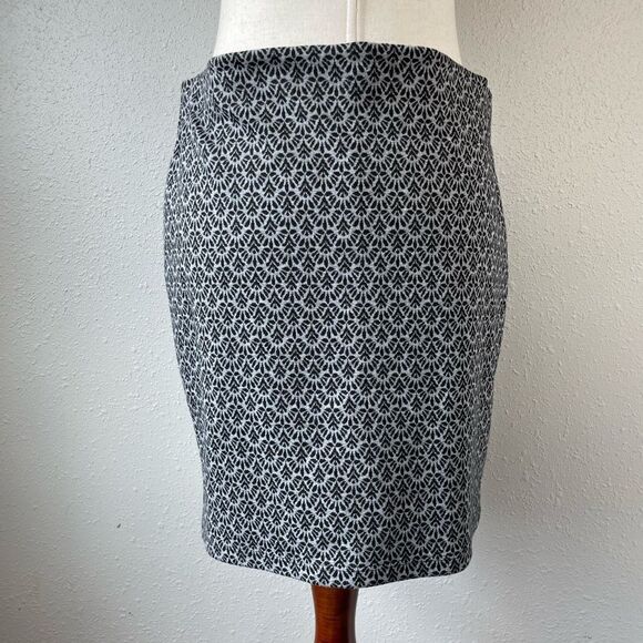 LOFT Midi Skirt Size M - Picture 3 of 5